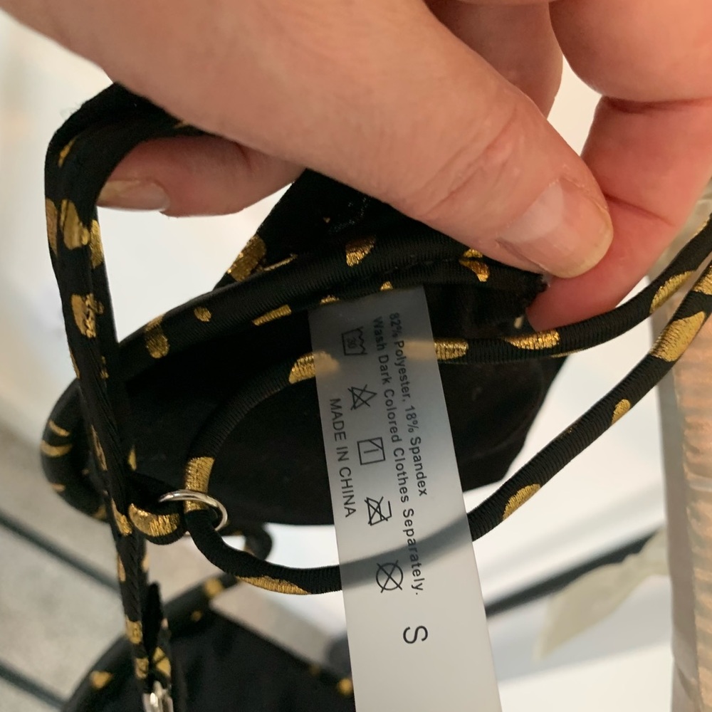 No label - Picture 6 of 8